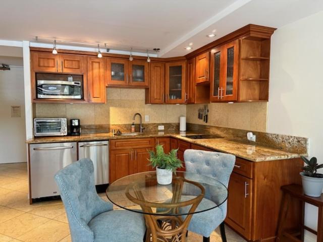 Marine Surf Waikiki Aparthotel Хонолулу Стая снимка
